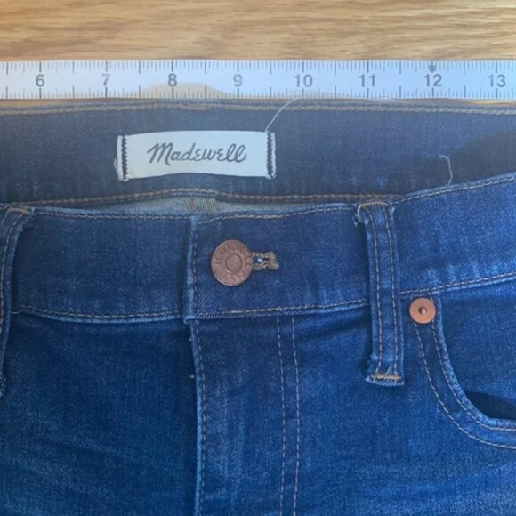 Madewell Medium Wash Skinny-Skinny Stretchy Jeans | Sleek & Comfortable - Picture 5 of 8